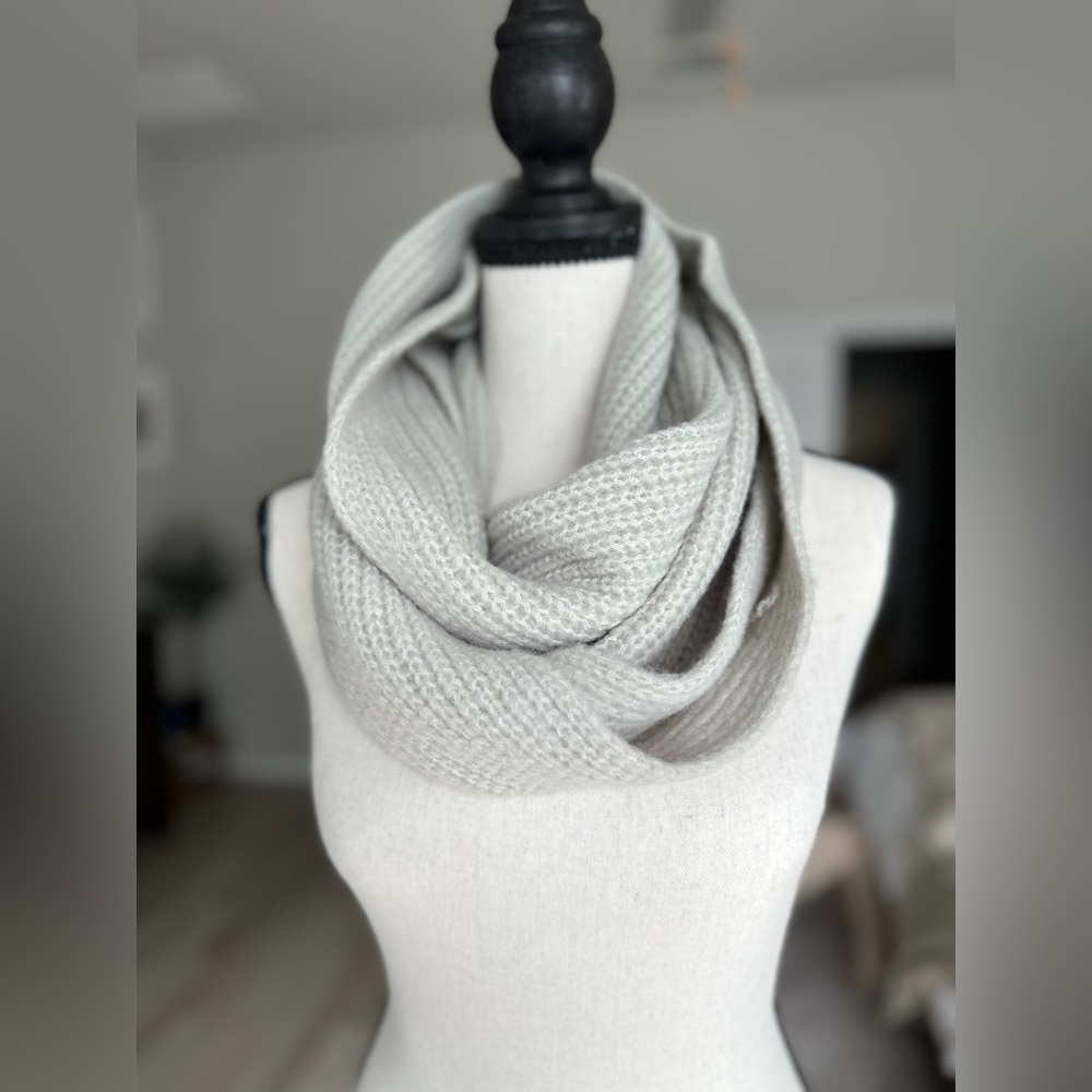 Infinity knit scarf